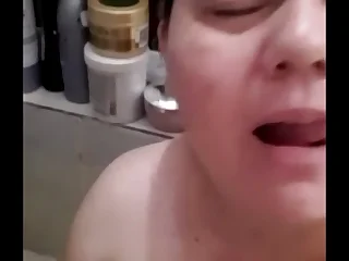 Madura masturbandose