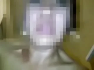 La primera lluvia dorada que me dio mi morochita madura&comma; ya hasta su panochita estaba inflamada de tanto cojer