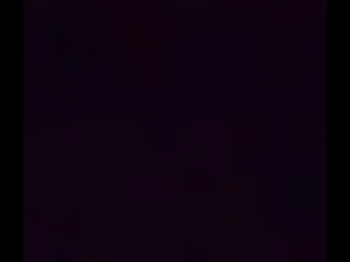 Vecina estrenando dildo