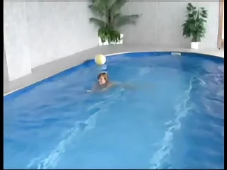 Weighed trainer fucks mature in pool